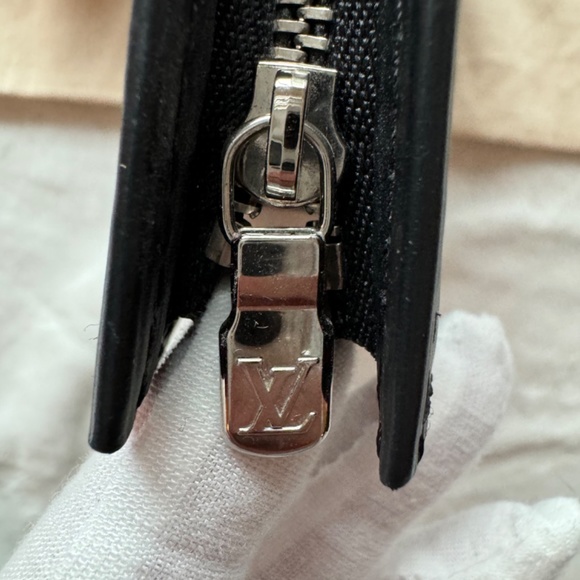 BRAND NEW TOILERTRY POUCH 26 BLK / PINK - Picture 8 of 15